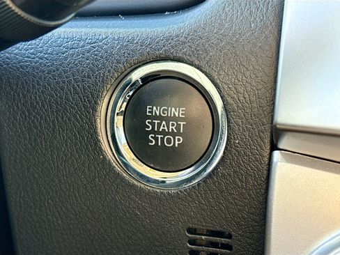 Used 2020 Toyota 4Runner Limited image 34