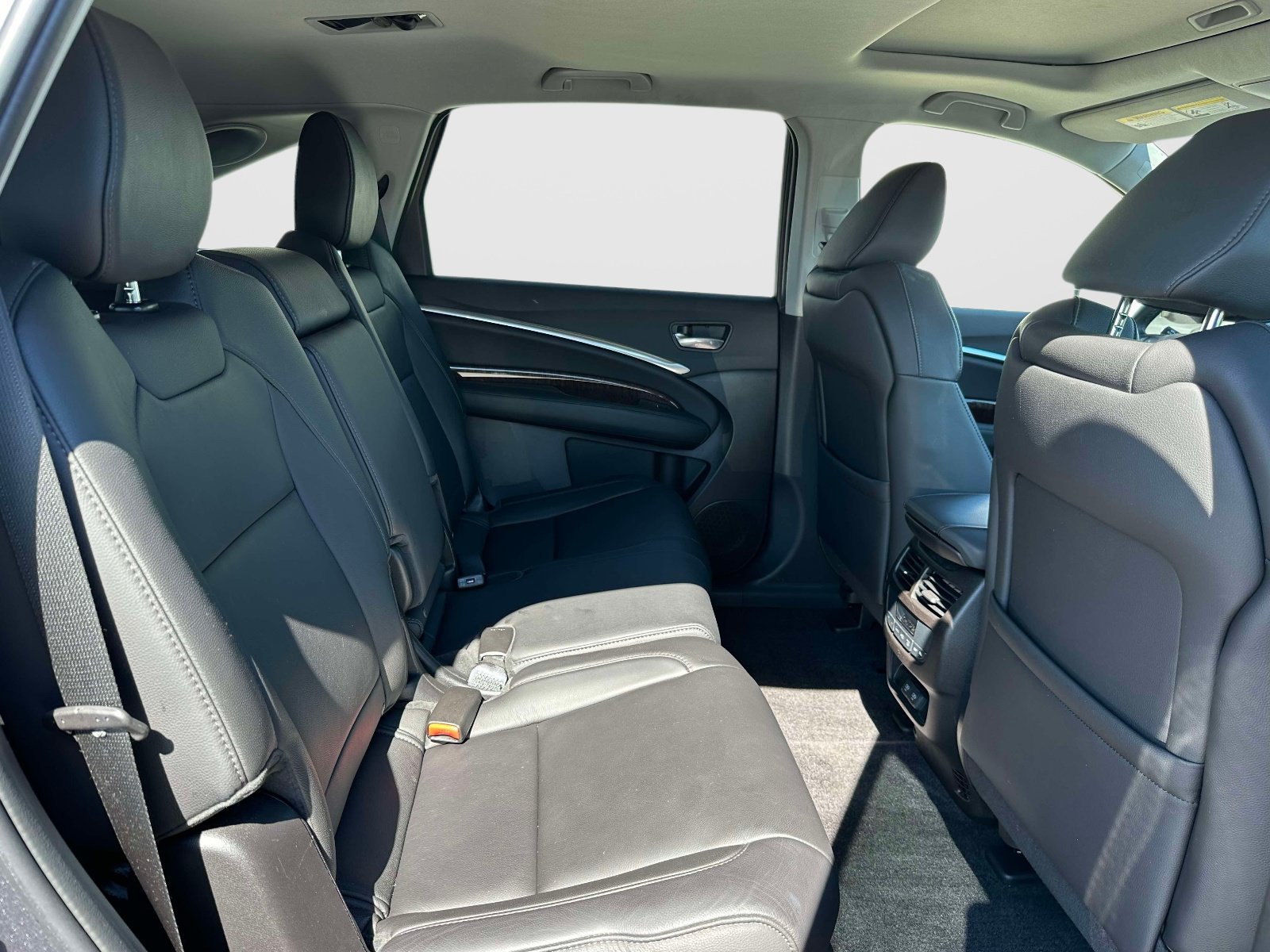 Used 2018 Acura MDX w/ Technology Package AWD/4WD image 11