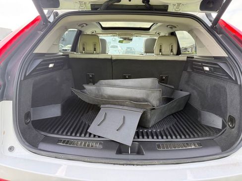 Used 2021 Cadillac XT4 Premium Luxury AWD/4WD image 20