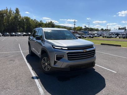 Used 2026 Chevrolet Traverse LT w/ Driver Confidence Package