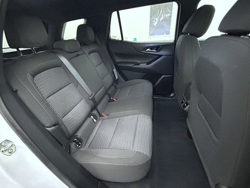Used 2025 Chevrolet Equinox LT AWD/4WD image 18