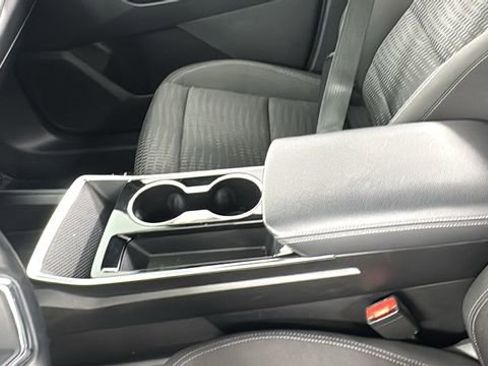 Used 2025 Chevrolet Equinox LT image 34