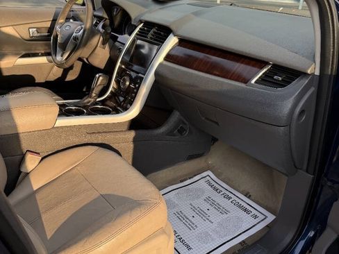 Used 2012 Ford Edge Limited FWD image 18