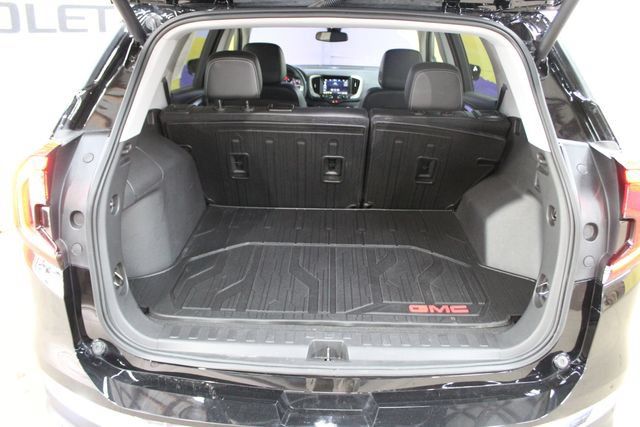 Used 2023 GMC Terrain SLT w/ LPO, Floor Liner Package AWD/4WD image 13