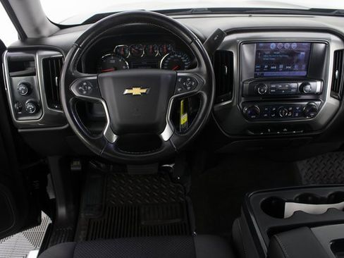 Used 2018 Chevrolet Silverado 1500 LT w/ All Star Edition image 10