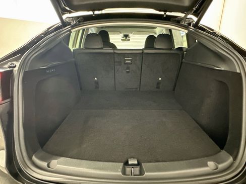 Used 2024 Tesla Model Y Long Range AWD/4WD image 29