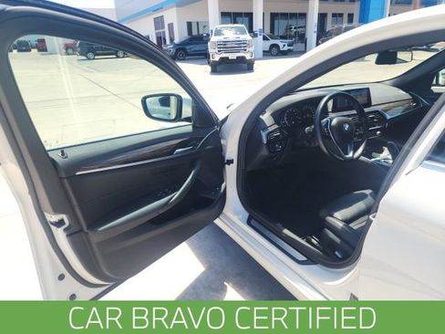 Used 2019 BMW 530e RWD image 18