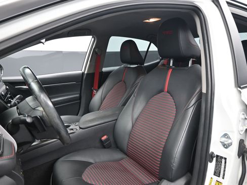 Used 2021 Toyota Camry TRD w/ TRD Package w/JBL Audio image 17