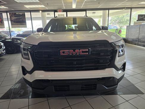 Used 2026 GMC Terrain Elevation w/ Elevation Premium Package AWD/4WD image 2