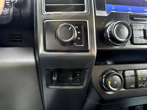 Used 2020 Ford F550 4x4 Crew Cab Super Duty image 15