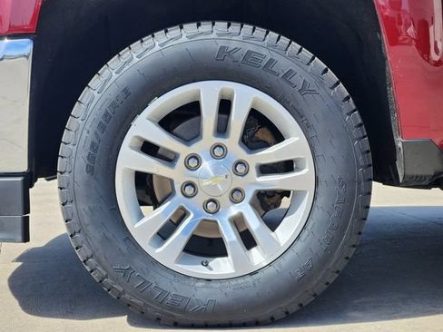 Used 2017 Chevrolet Silverado 1500 LT w/ All Star Edition AWD/4WD image 10