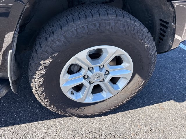 Used 2018 Toyota 4Runner SR5 Premium AWD/4WD image 11
