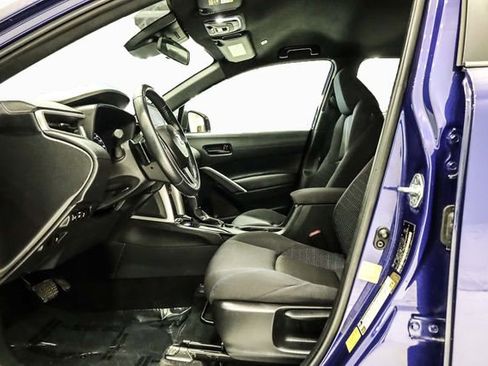 Used 2024 Toyota Corolla Cross SE image 13