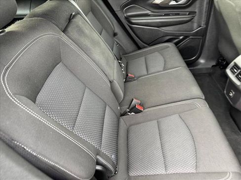 Used 2024 GMC Terrain SLE AWD/4WD image 19