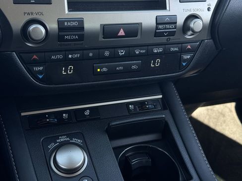 Used 2018 Lexus ES 350 w/ Premier Package image 19