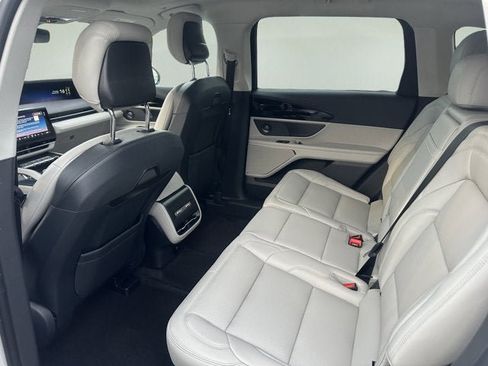 New 2026 Lincoln Nautilus Premier w/ Equipment Group 102A AWD/4WD image 10