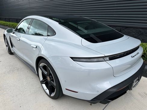 Used 2024 Porsche Taycan GTS image 3