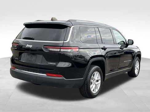 Used 2023 Jeep Grand Cherokee L Laredo image 4