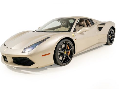 Used 2018 Ferrari 488 Spider image 2