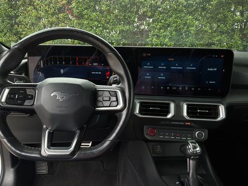 Used 2025 Ford Mustang GT Premium RWD image 12