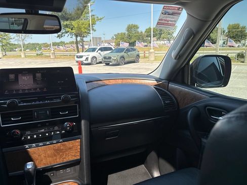 Used 2021 Nissan Armada SL w/ Captain's Chairs Package AWD/4WD image 26
