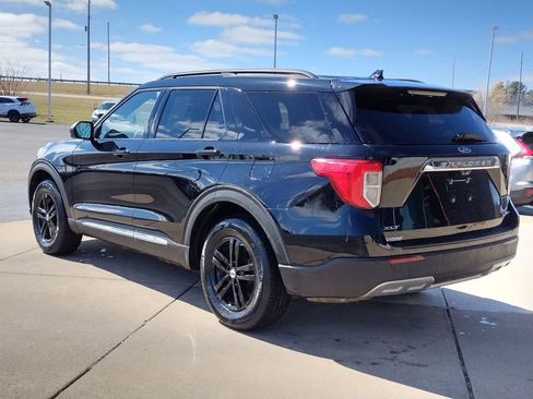 Used 2020 Ford Explorer XLT w/ Equipment Group 202A image 16