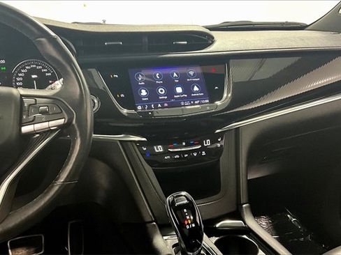Used 2023 Cadillac XT6 Sport image 9