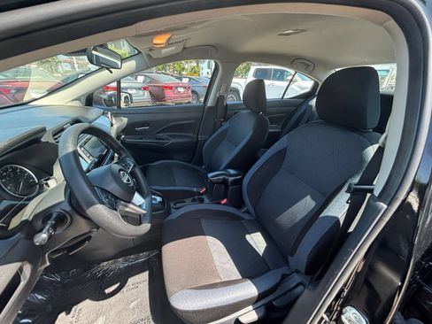 Used 2025 Nissan Versa SV FWD image 26