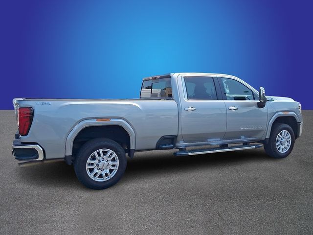 Used 2024 GMC Sierra 2500 SLT w/ SLT Premium Package AWD/4WD image 4