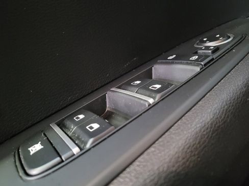 Used 2023 Kia Forte LXS FWD image 27