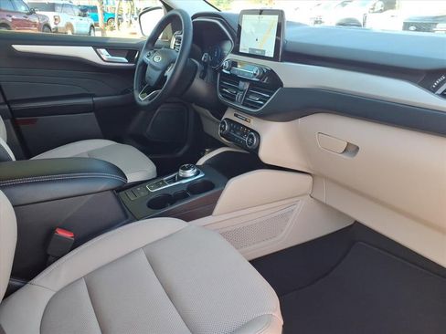 Used 2021 Ford Escape SEL w/ Technology Package image 11