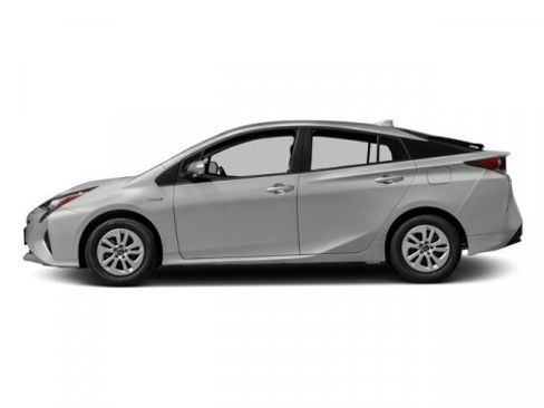 Used 2017 Toyota Prius Three image 3
