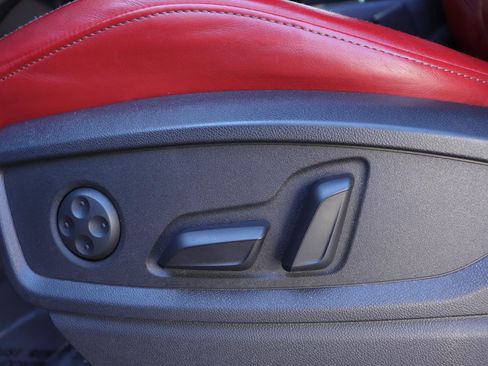 Used 2018 Audi SQ5 Prestige image 26