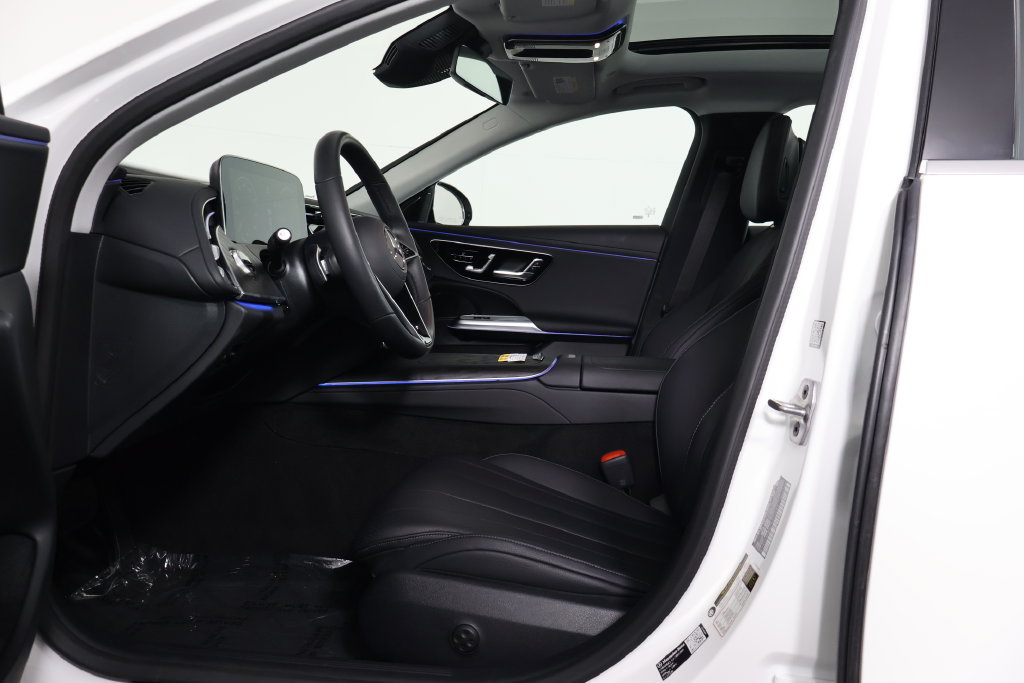 Used 2026 Mercedes-Benz E 350 4MATIC Sedan image 10