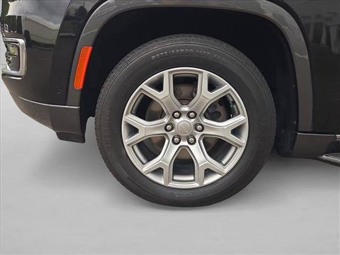 Used 2022 Jeep Wagoneer Series II RWD image 24