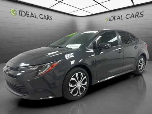 Used 2023 Toyota Corolla LE w/ Carpet Mat Package (TMS) FWD image 1