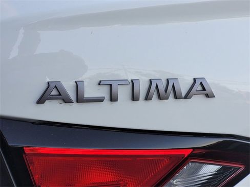 New 2025 Nissan Altima 2.5 S image 8