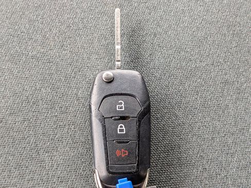 Used 2023 Ford F150 XLT image 28