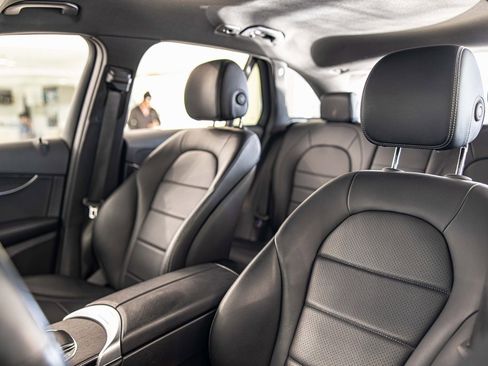 Used 2022 Mercedes-Benz GLC 300 GLC 300 image 18