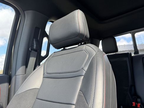 Used 2025 Ford F150 Raptor image 10