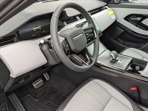 New 2026 Land Rover Range Rover Evoque Dynamic SE image 3