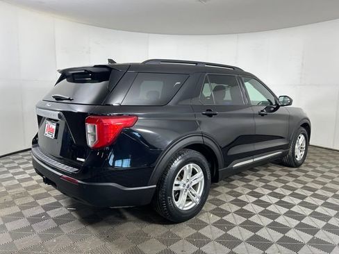 Used 2020 Ford Explorer XLT w/ Comfort Package image 7