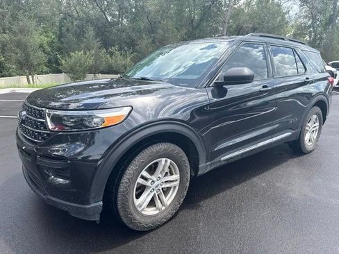 Used 2021 Ford Explorer XLT AWD/4WD image 1