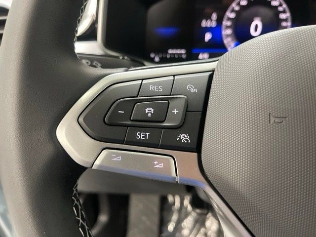 New 2027 Volkswagen Taos SE AWD/4WD image 16