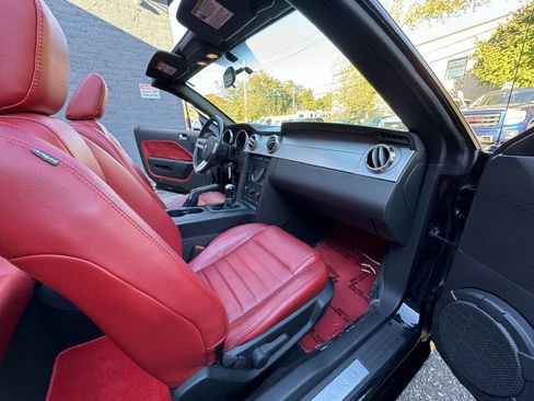 Used 2006 Ford Mustang GT image 17