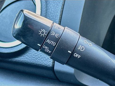 Used 2018 Toyota Tundra SR5 AWD/4WD image 28