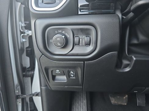New 2026 RAM 1500 Laramie AWD/4WD image 22