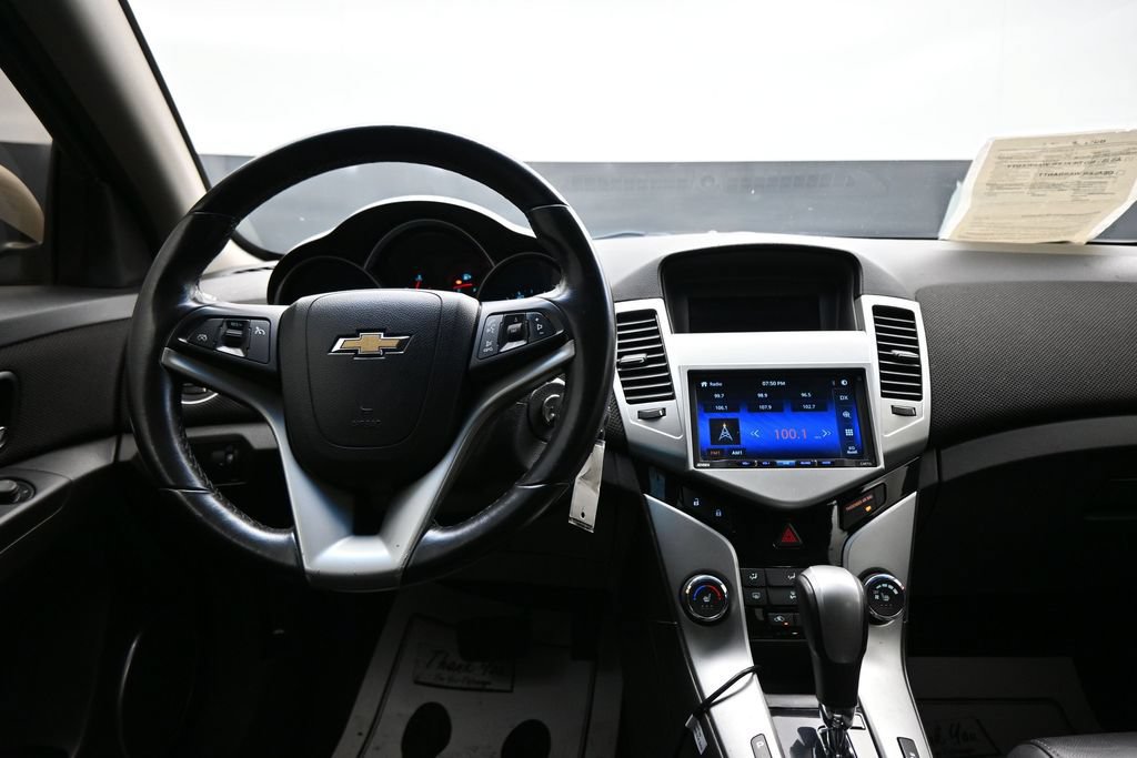 Used 2011 Chevrolet Cruze LT FWD image 14