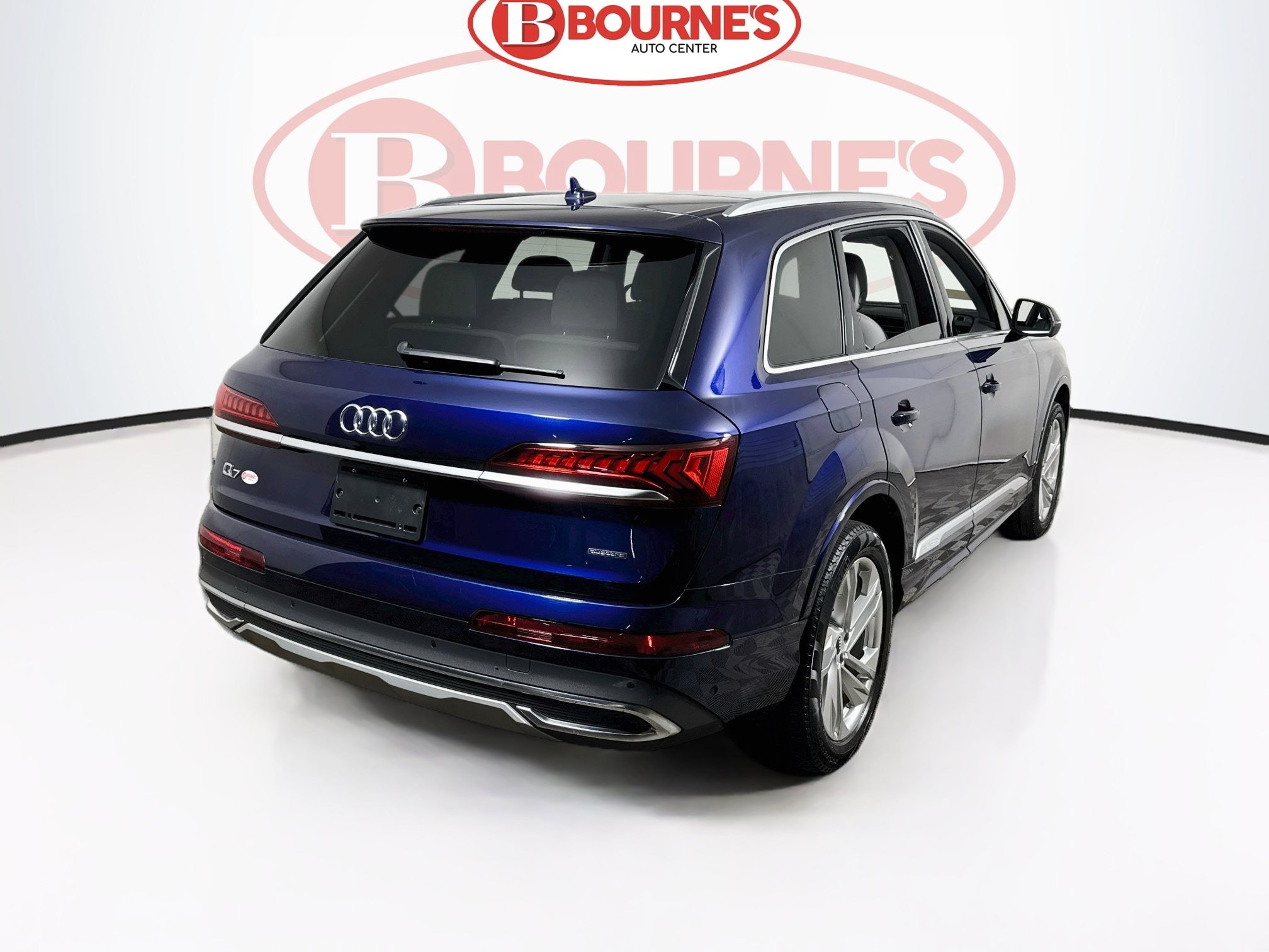 Used 2022 Audi Q7 3.0T Premium Plus w/ Premium Plus Package AWD/4WD image 12