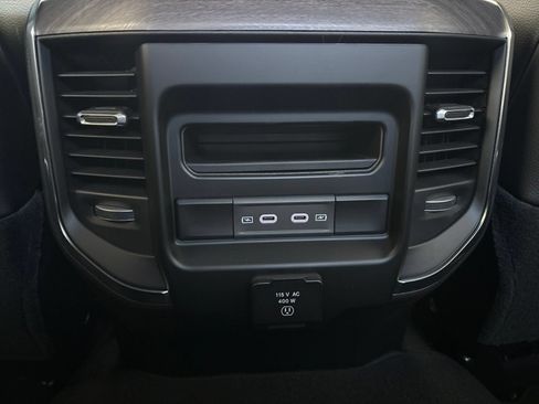 New 2027 RAM 2500 Laramie w/ Night Edition AWD/4WD image 17